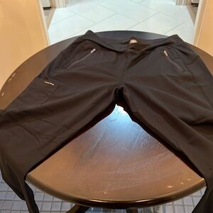 Medium petite jogger like scrub bottom